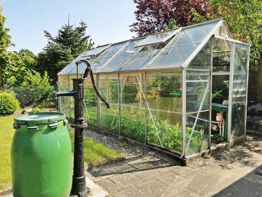 Gewächshaus i mGarten