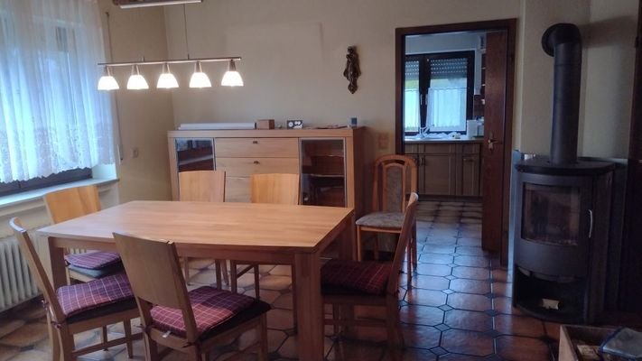 das helle Esszimmer