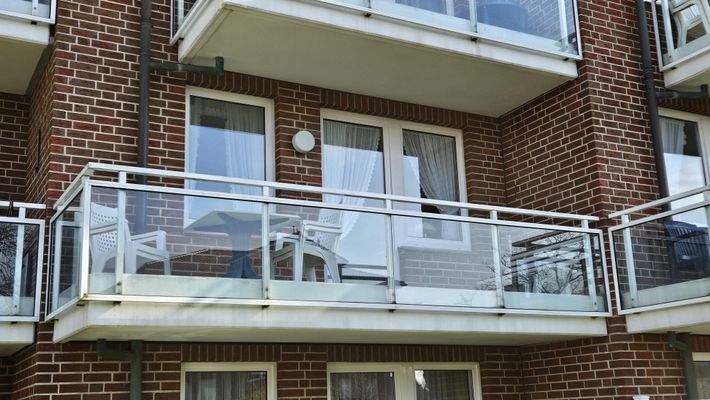 West-Balkon vor dem Wohnzimmer