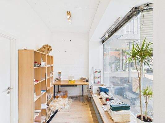 größzügige Stellflächen