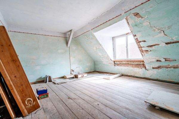 Linke Wohneinheit - Zimmer2 DG