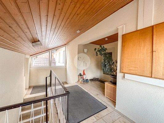 Zugang Wohnungen über Gewerbe