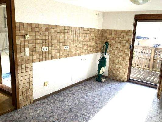 OG Zimmer mit Küchenanschlüssen,Zugang Balkon