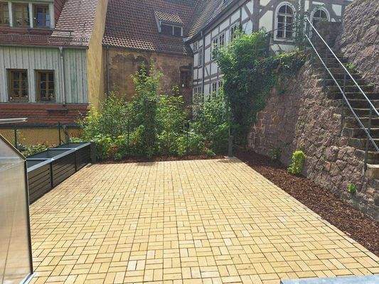 Terrasse 3, unten.jpg