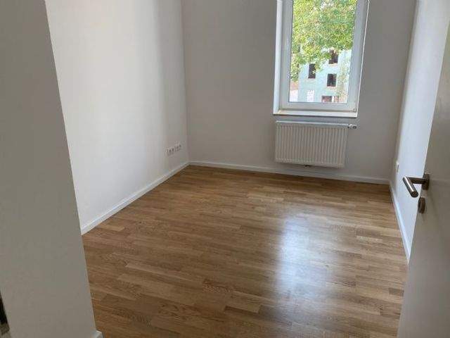 2,5-Zimmerwhg. mit gehobener Ausstattung und Balkon zu vermieten. - Photo 1