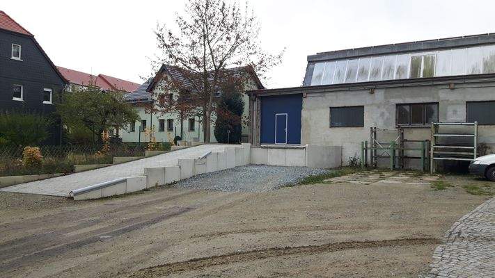 Laderampe Ebersbach-Neugersdorf.jpg