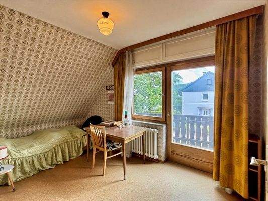 Rechte DHH - OG - Zimmer 2