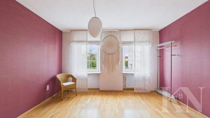 Schlafzimmer / Büro EG