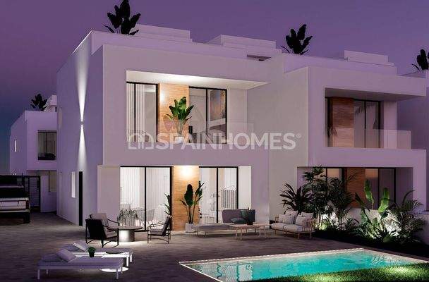 Stylish Houses with Pools Near the Beach in La Zenia Orihuela