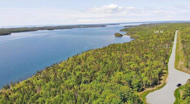 Cape Breton - Tolles Atlantik-Grundstück in herrli