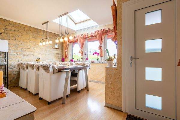 Sicherheitshauseingangstür zum Garten