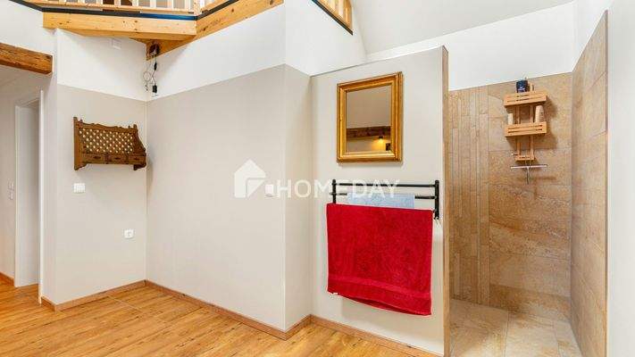 1. OG Badezimmer 1 2