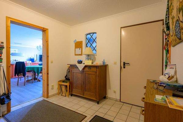 Wohnung EG Eingangsbereich.jpg