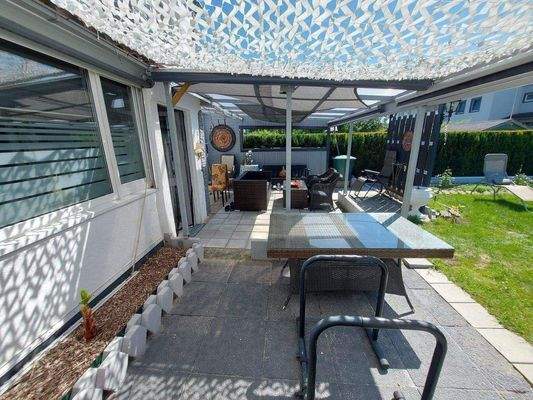 Überdachte Terrasse