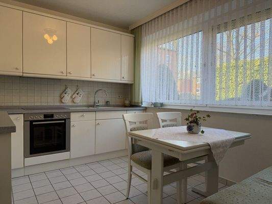 Zeitlose Einbauküche