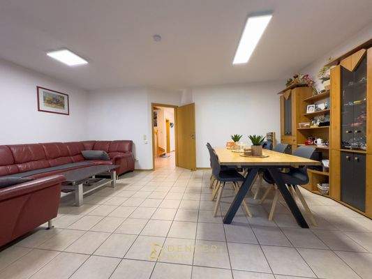 Haupthaus: Wohn- und Esszimmer