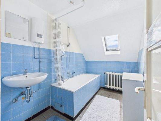 CAM04232G0-PR0052-STILL005