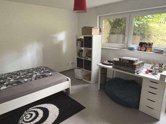 Zimmer im Souterrain