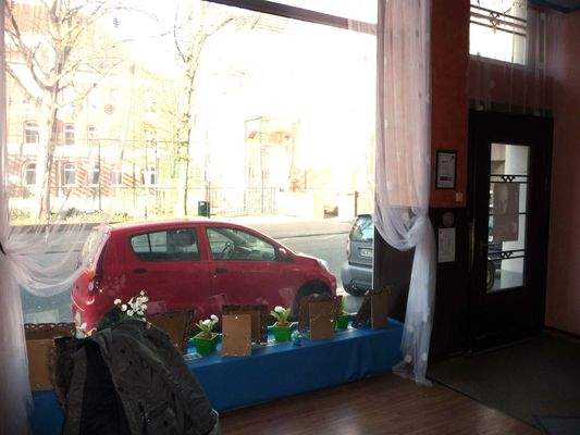 Schaufenster ca. 3m breit