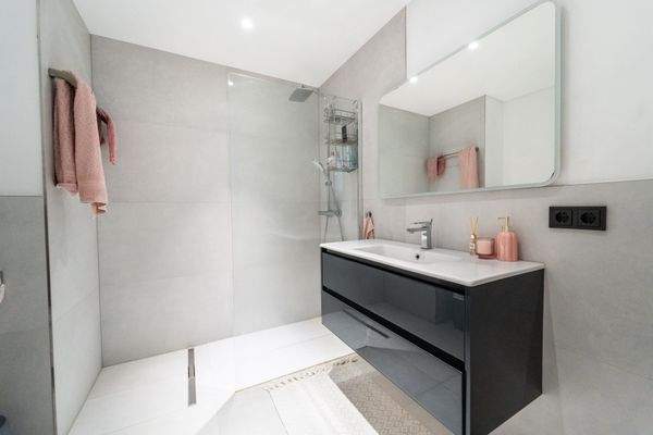 Bad im Kinderzimmer 2