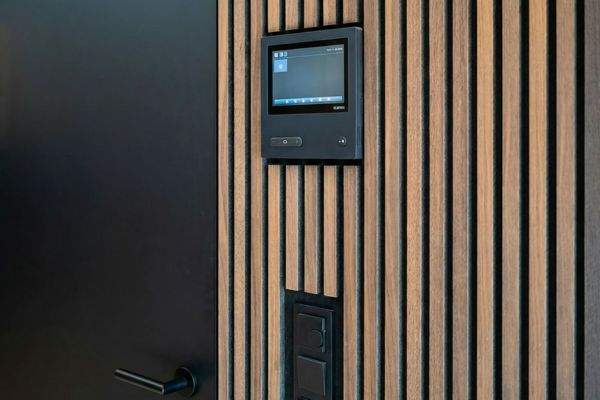 Steuerungstechnik im Flur