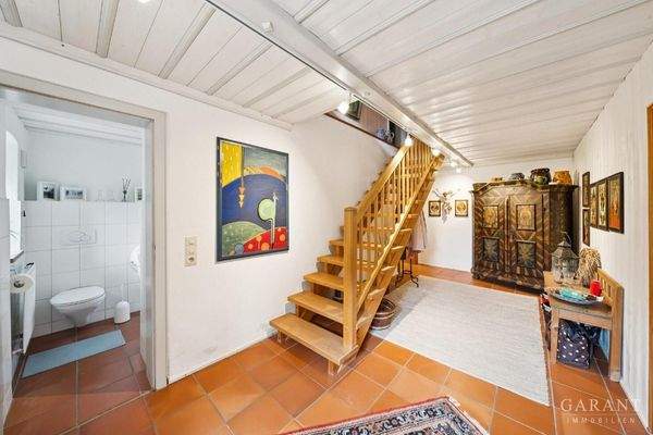 Diele mit Treppe zum Obergechoss