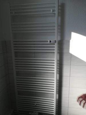 Straßburger EG links Bad.jpg