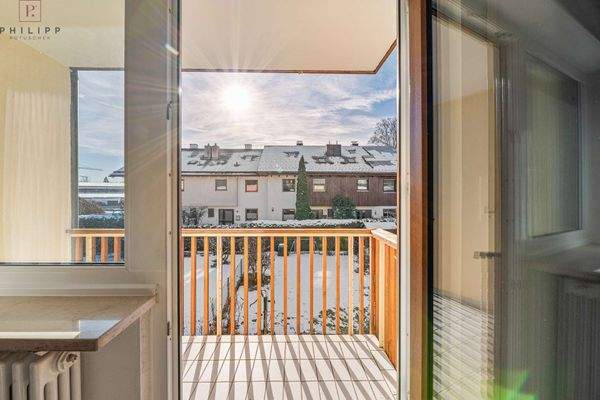 Blick Schlafzimmer Balkon OG