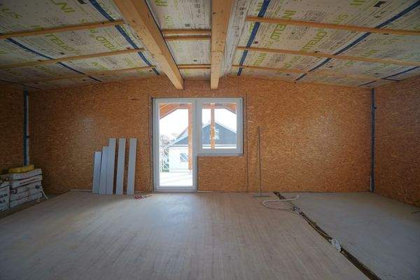 Großes Zimmer 2/3 - DG