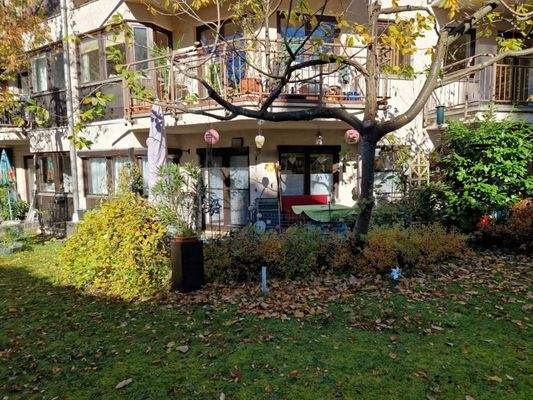 Hausansicht vom Garten