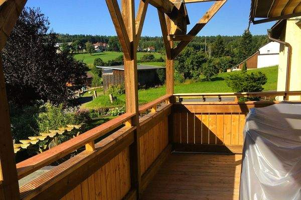 Großzügige Terrasse mit Traumblick