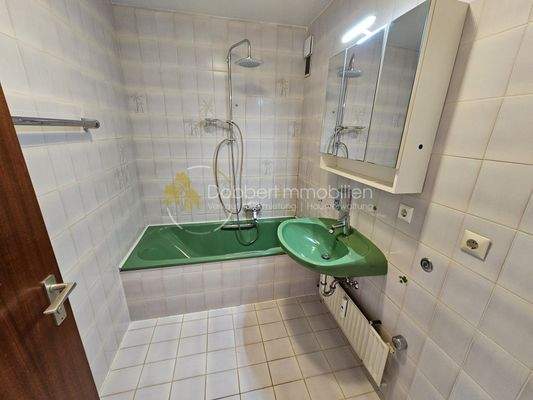 a5454a2c-10e1-478c-a5d4-49270b924356