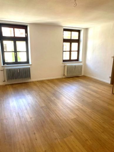 Helle 3-Zi.-Wohnung in der Altstadt (renoviertes Bad/neue Küche/neuer Boden)