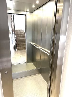Neuer Fahrstuhl