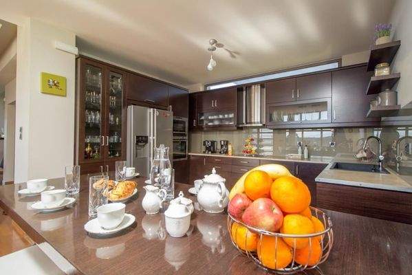 Kreta, Agios Onoufrios: Neu erbaute Villa mit perfektem Meerblick zu verkaufen