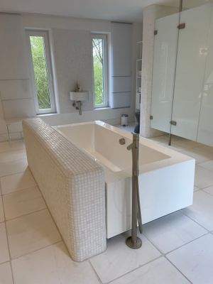 Badewanne im 1. Obergeschoss