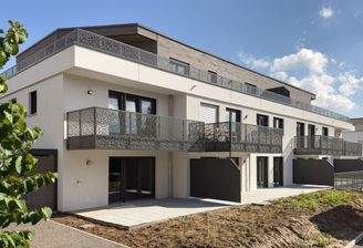 Gebäudeansicht / Oktober 2025