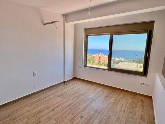 Kreta, Ammoudara: Reihenhaus mit Meerblick bei Agios Nikolaos zu verkaufen