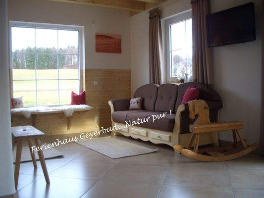 Wohnzimmer mit Panoramafenster