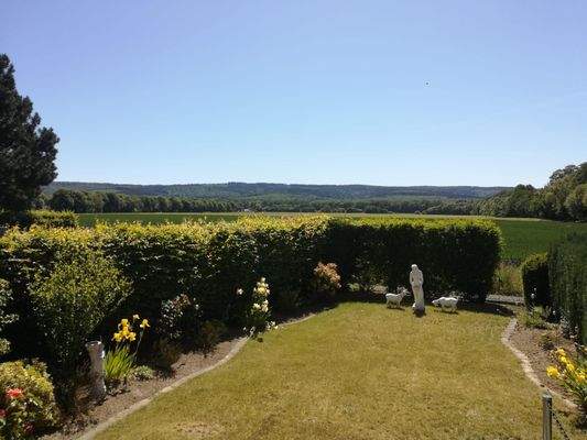 Garten und Deisterblick