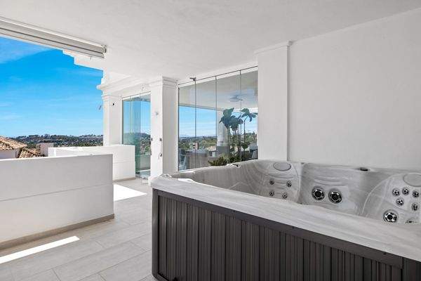 Photo: Apartment in Nueva Andalucia