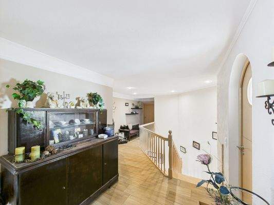 CAM03784G0-PR0075-STILL036