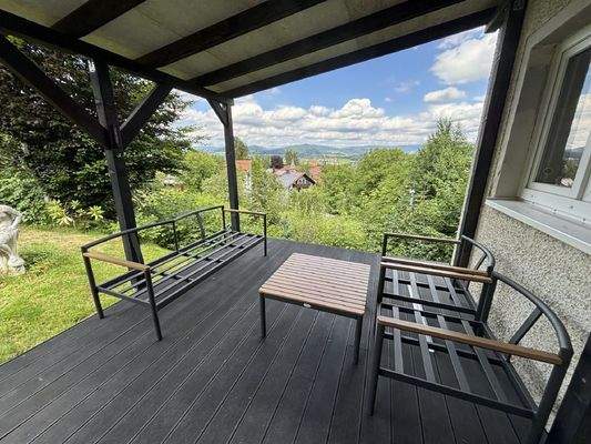 überdachte Terrasse