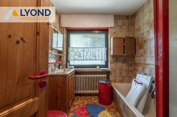 LYD 3729 - 4 Badezimmer