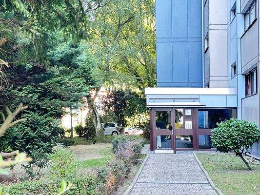 Gepflegter Eingangsbereich