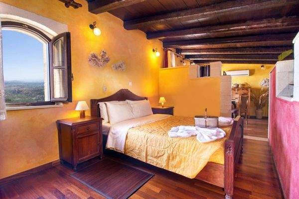 Villa For Sale in Samonas village 6.jpg