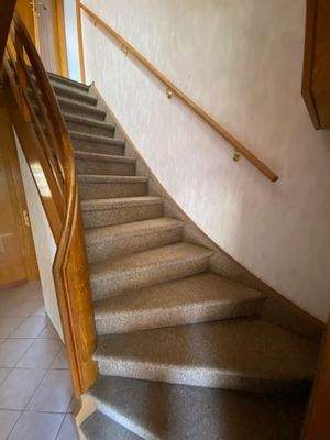 Treppe zum 1. OG