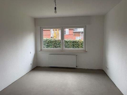 Schlafraum mit Fenster