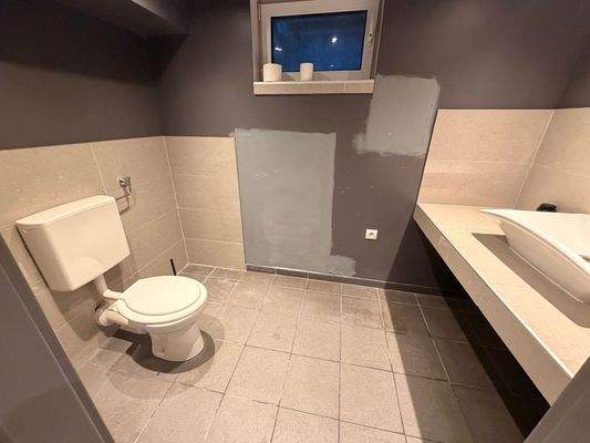 WC im Untergeschoss