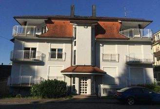 Gesamtansicht Bürogebäude